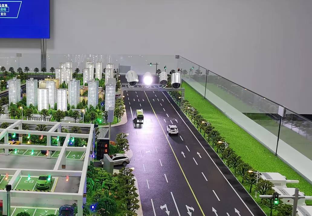 �ǻ۽�ͨɳ�Pģ��